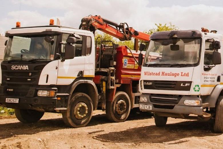 Wilstead Haulage grab lorry hire