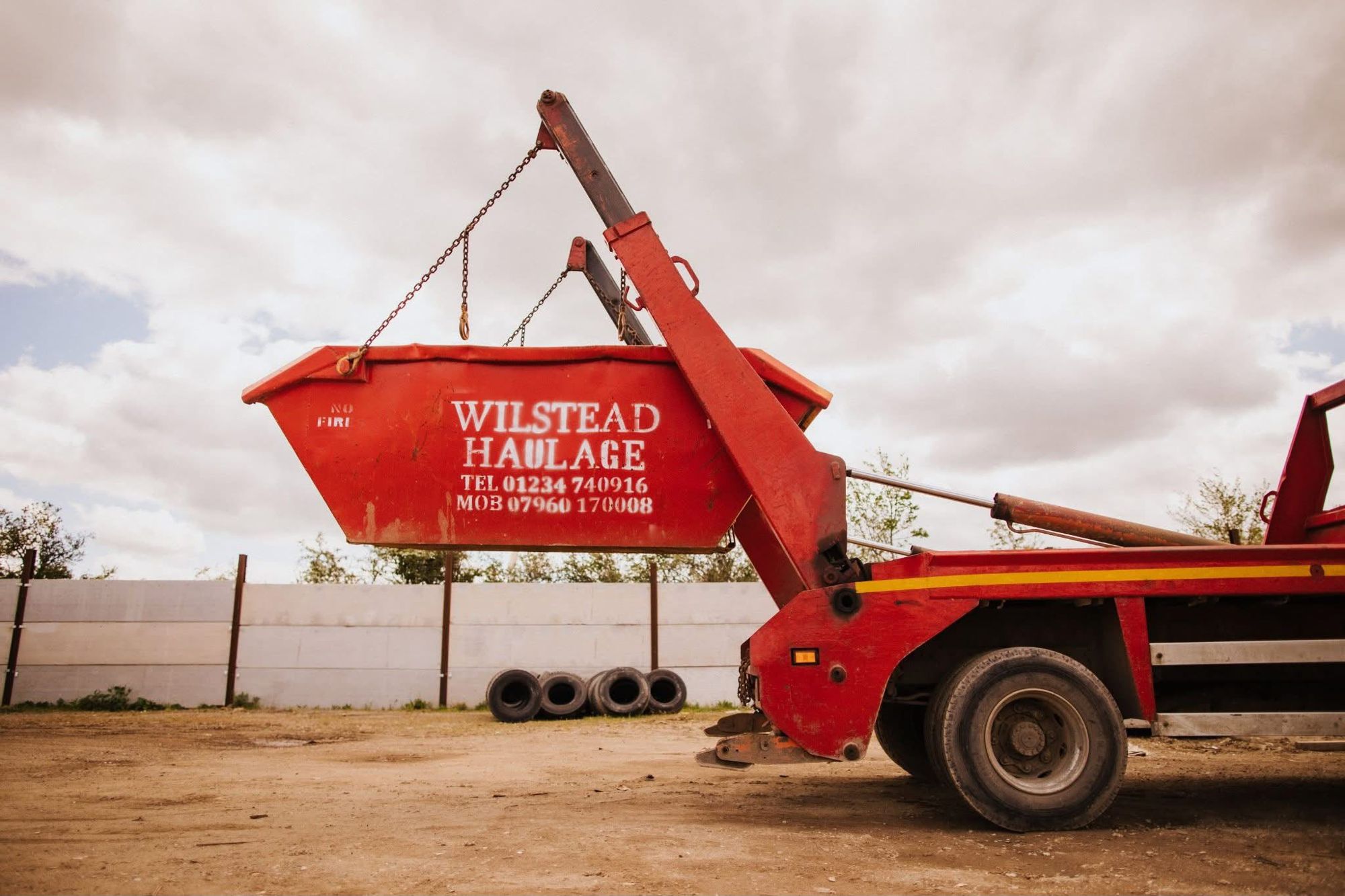 Wilstead Haulage skip hire